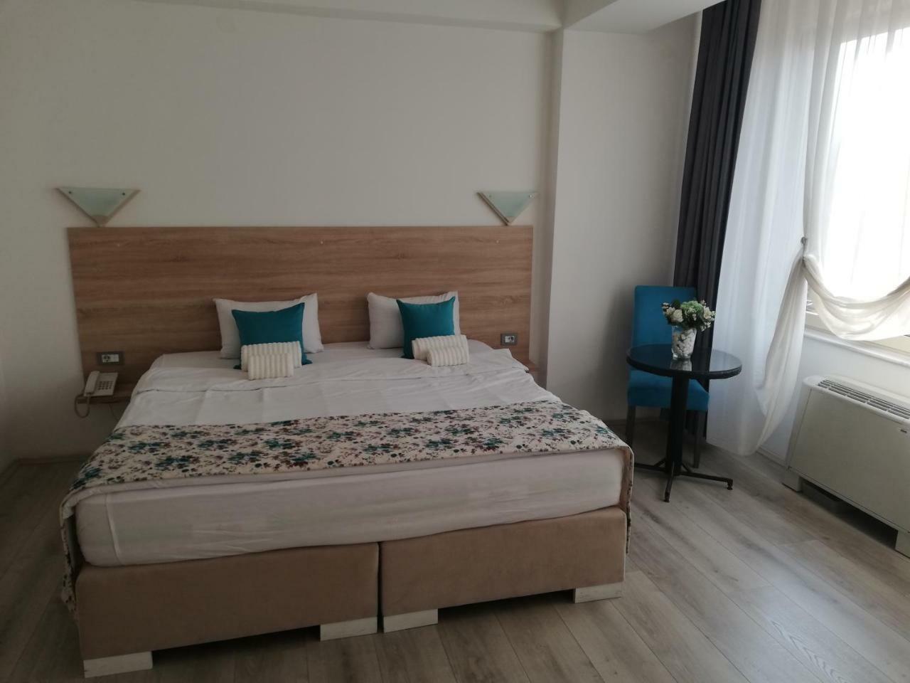 פרילפ Atlas City Center Hotel מראה חיצוני תמונה
