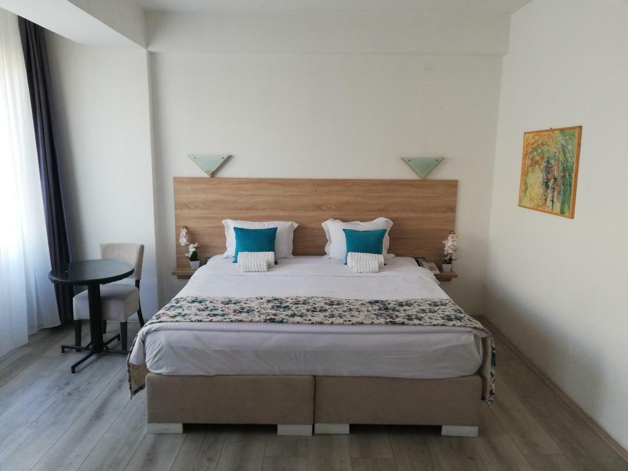 פרילפ Atlas City Center Hotel מראה חיצוני תמונה
