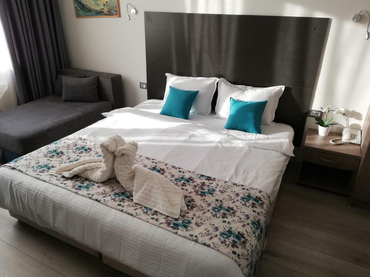 פרילפ Atlas City Center Hotel מראה חיצוני תמונה