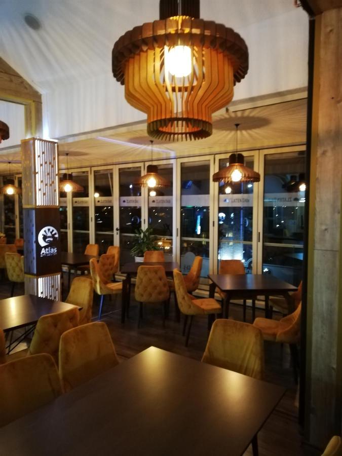 פרילפ Atlas City Center Hotel מראה חיצוני תמונה
